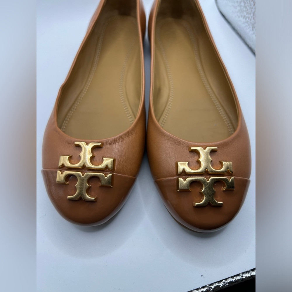 New Tory Burch tan ballerina flats 5.5